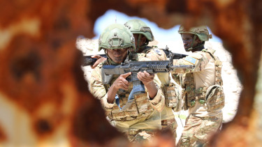 Jelentett a hírszerzés, máris megindultak a katonák: súlyos vérveszteséget szenvedett a világ egyik legveszélyesebb terrorszervezete