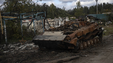Kínos helyzetbe került Putyin: hazudtak a saját parancsnokai, most menekülnek az oroszok
