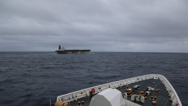 Videó: lecsapott Putyin titkos tengeri flottájára az ukrán SZBU – Durvul a történelmi léptékű tankerháború