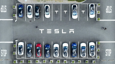 tesla sok kocsi