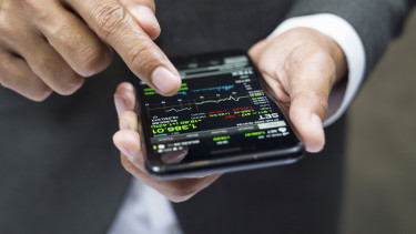 Gyorsan elmúlt a Fed-hatás, újra esnek a tőzsdék 