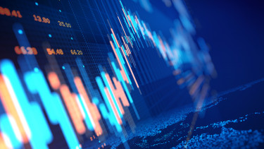 A pénz már mozgásban van - Itt vannak a legforróbb részvények, amik még mindig nagyon olcsók!