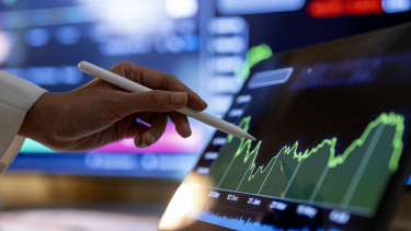 Nincs megállás, folytatódik az emelkedés a tőzsdéken