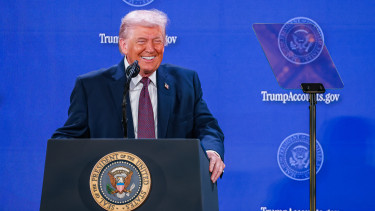 Trump bejelentette: tényleg elindul a babakötvény amerikai változata, Trump-számla lesz a neve