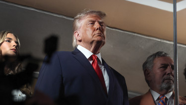 Rendkívüli bejelentés jött Donald Trumptól: folytatódik a háború – Szárazföldi invázió is jöhet