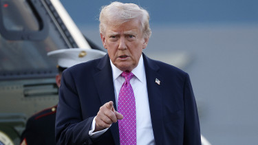 Üvöltve, káromkodva ugatta le Trump Netanjahut: „őrült vagy, az egész világ utálja Izraelt!”