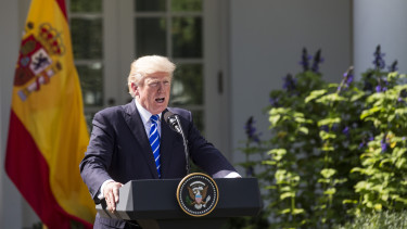 Teljes kereskedelmi embargóval bénítaná meg Trump Európa egyik legerősebb országát - Megjött a kormány válasza