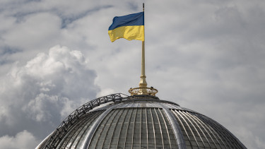 Álmodozhat Ukrajna 800 milliárd dollárról, de a holnapi számlák fizetéséhez is vért kell izzadnia