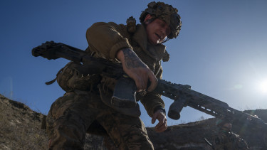 Mélyen orosz területeken hajtott végre dróncsapást Ukrajna, lebénult az orosz olajexport – az ukrajnai háború fejleményei szombaton