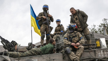 Itt van a fordulat: hatalmas ukrán ellentámadásról jönnek hírek – Már Európa legerősebb vezetője is megszólalt