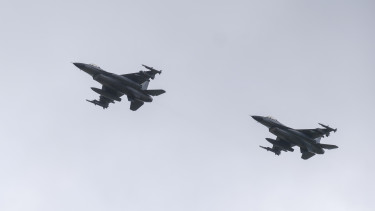 Előkerültek a részletek az ukrán F-16-osok bevetéséről: ezernél több légi célpontot semmisítettek meg a pilóták