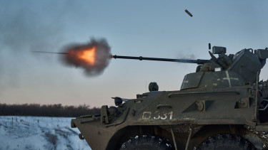 Háborognak az oroszok a béketerv miatt: most már ukrán inváziótól rettegnek – „Ekkora sereggel simán megtámadnak minket!”