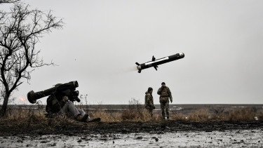 Kritikus pillanat közeleg: Ukrajna a szakadék szélére került, nem látszik a megoldás