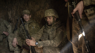 Orosz hírszerzés: összeomlott az ukrán katonák morálja, súlyos botrány áll a háttérben