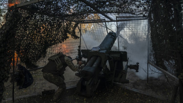 Ukrajna mégis hajlandó elengedni területeket a békéért, Trump belefáradt a tárgyalásokba – Háborús híreink pénteken 