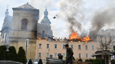 Kimondta Zelenszkij jobbkeze: nincs remény a békére, 2027-ben is tombolni fog a háború