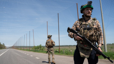 Különleges egyégek lepik el az orosz határt, kritikus helyzetben az ukrán védelem – Híreink az orosz-ukrán háborúról csütörtökön 