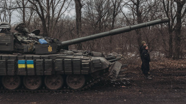 Törökország újraindítaná a tárgyalásokat, Putyin feltételekkel hajlandó találkozni Zelenszkijjel – Híreink az orosz–ukrán háborúról csütörtökön 