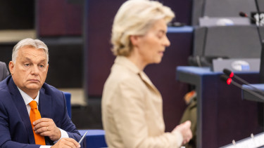 Olyan uniós lövészárkokat hagyott hátra Orbán Viktor, amelyeknek évekig fizethetjük az árát