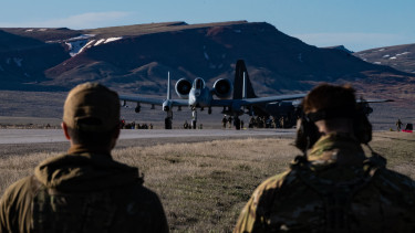 Benyújtották a törvényjavaslatot: kiléptetnék Amerikát a NATO-ból – „Semmi szükség erre a hidegháborús maradványra”