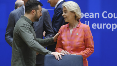 Zelenszkij túlfeszítette a húrt Ursula von der Leyennél, Brüsszel borítja az asztalt