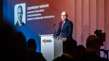 Csepreghy: közvetlen megrendelőként, beruházóként és jogalkotóként is támogathatja a kormány az építőipart