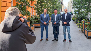 Korlátozzuk a kukoricaimportot, az olcsóbb hús és takarmány viszont bejöhet – Interjú hamarosan