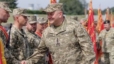 Szembefordult Zelenszkijjel a legnépszerűbb ukrán vezető: kitálalt az elnökről Zaluzsnij - Még az SZBU-t is ráküldték