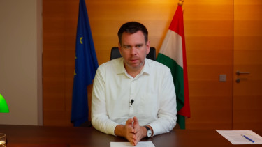 Vitézy Dávid mérleget vont: uniós pénzek, vasúti fordulat és százmilliárdos átvilágítás az első 50 napban