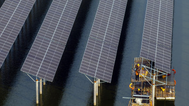 vizinapelem-beruházás-energiabiztonság-energiatermelés-fenntartható-innováció-környezetvédelem-megújuló-energia-napelem-technológia-zöldenergia
