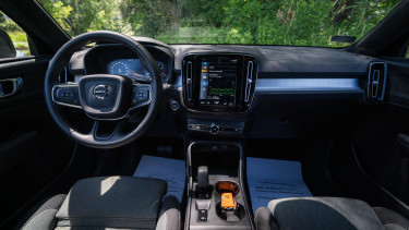 Volvo XC40 mhc