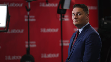 Befutott a mindent felforgató drámai döntés: ledőlt az első dominó az európai nagyhatalomban, bukhat a kormányfő