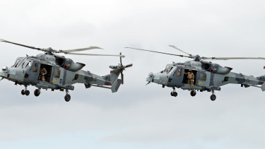 Támadásra készülhetett egy orosz hajó Európa partjainál, harci helikoptereket vetettek be a megállítására