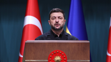 Zajlanak a tárgyalások: Zelenszkij elmondta, hogy mit vár